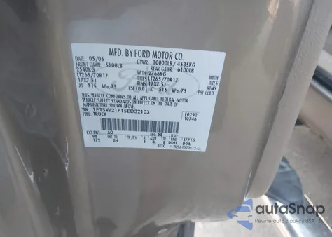 2005 Ford F-250 Lariat/Xl/Xlt из США, поврежденный, VIN 1FTSW21P15ED32103